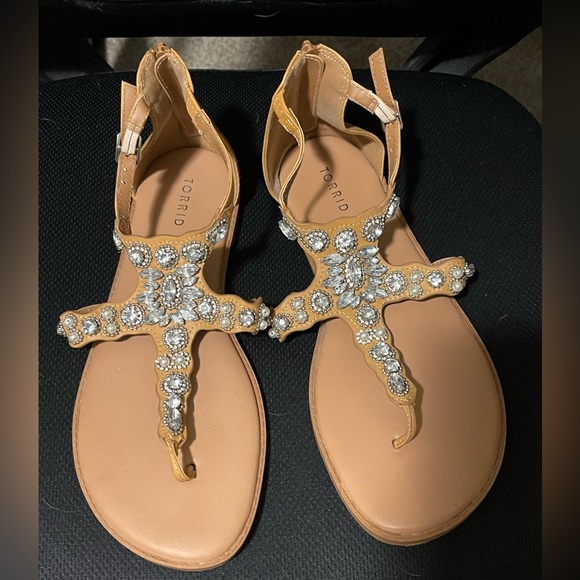 torrid Shoes - Tan sandals with crystal rhinestones and pearls. From Torrid, size 11